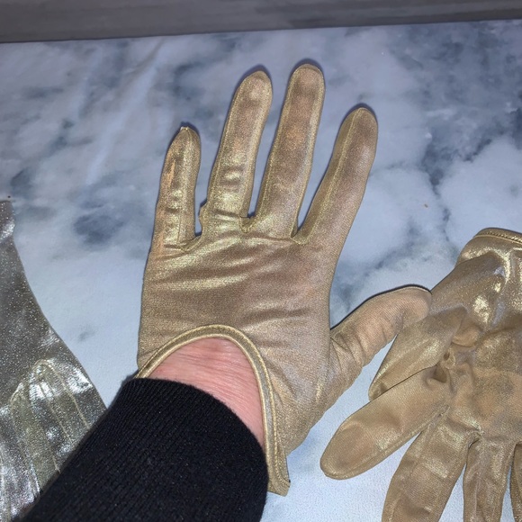 1960s women’s fashion gloves - Picture 2 of 2